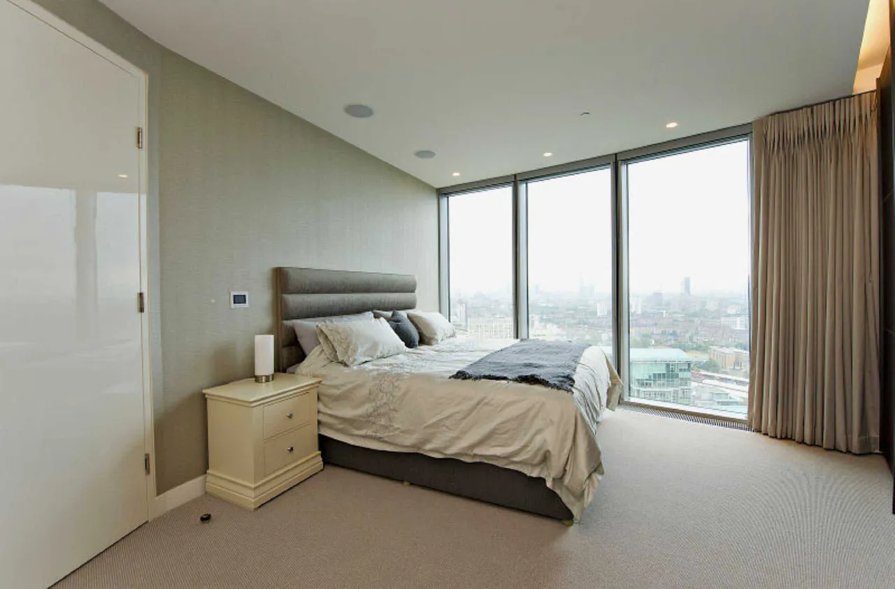 The Tower, St George Wharf, SW8, photo 5
