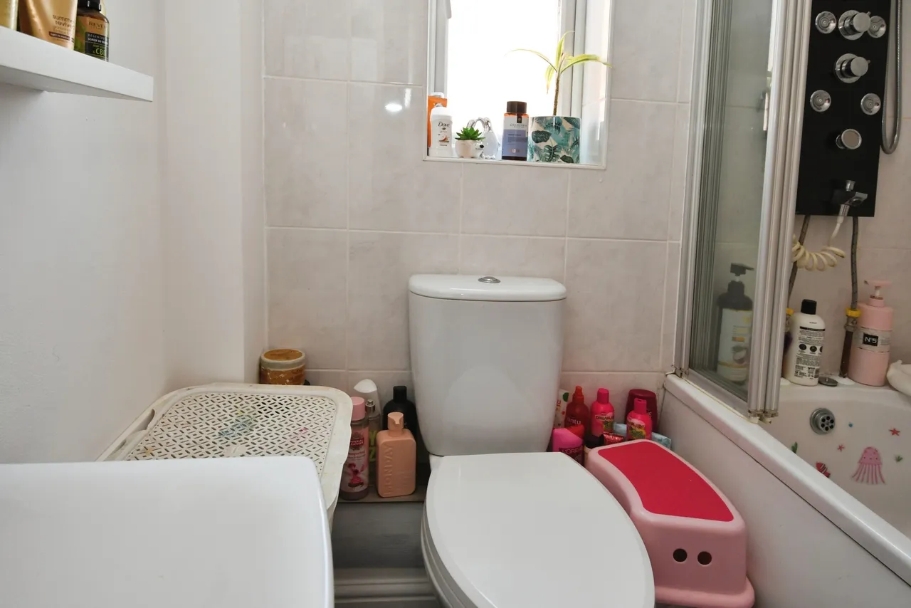 Hayside Avenue, Balderton, NG24, photo 21