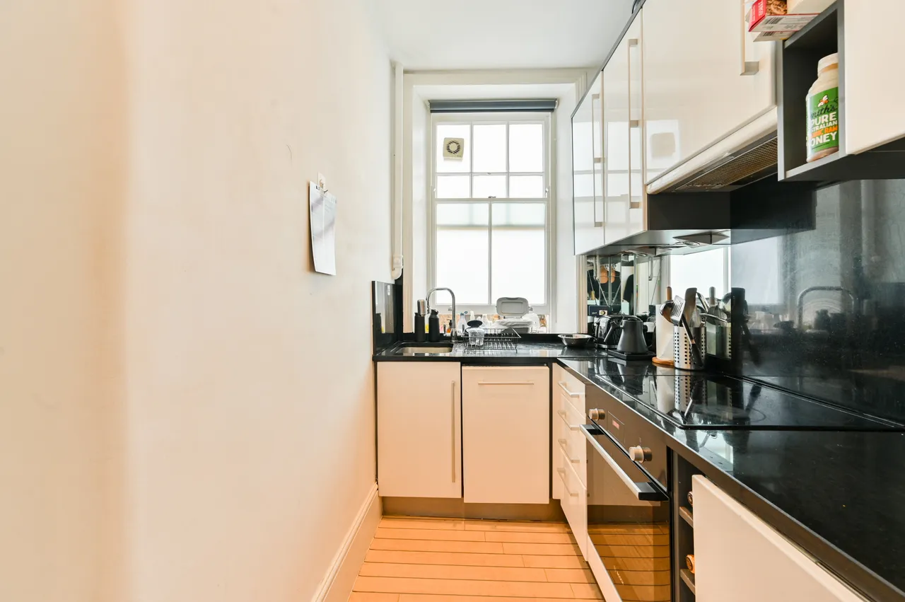 26 Primrose Mansions, Prince of Wales Drive, London, photo 10
