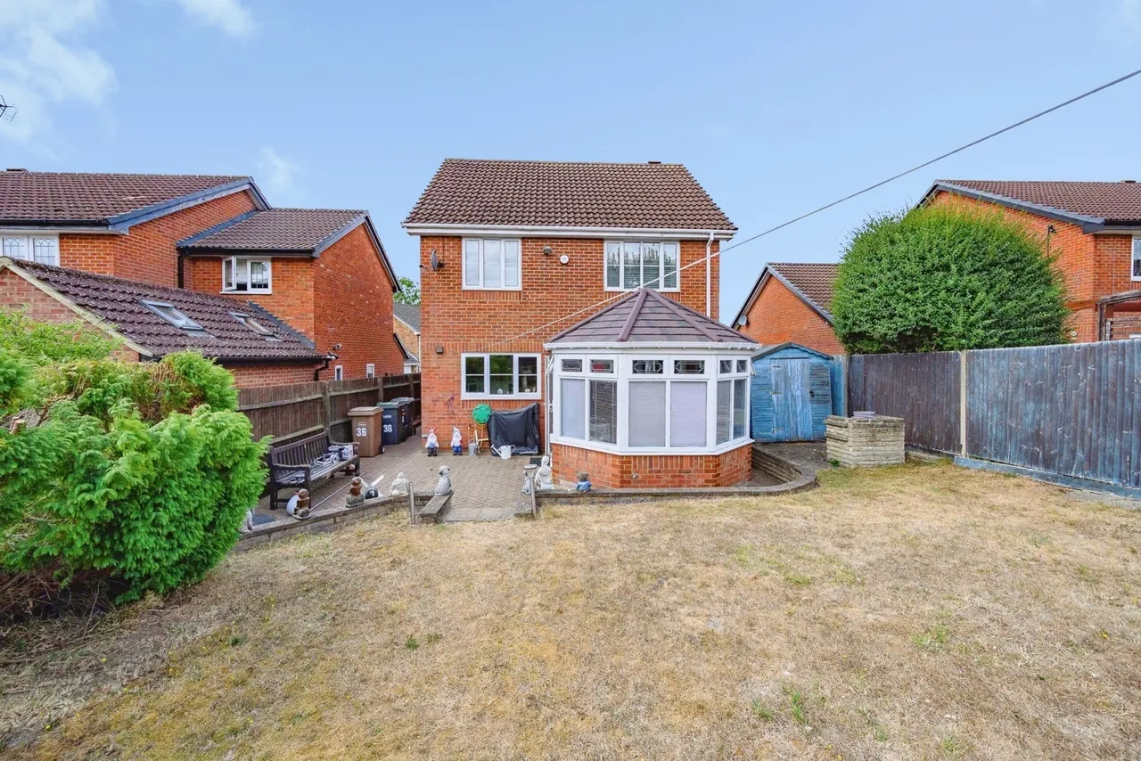Catesby Green, Luton, Bedfordshire, LU3, photo 6