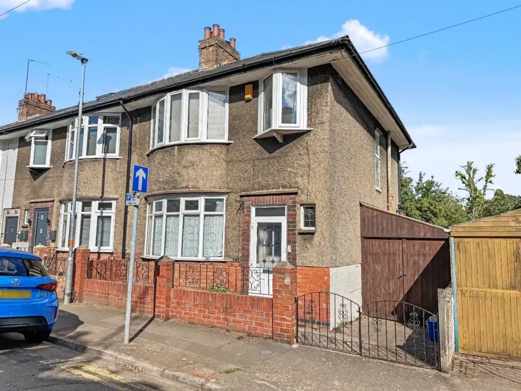 3 bed house for sale, Cyril Street, Abington