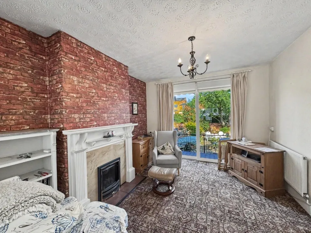 Cyril Street, Abington, photo 3