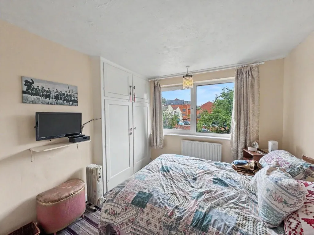 Cyril Street, Abington, photo 8