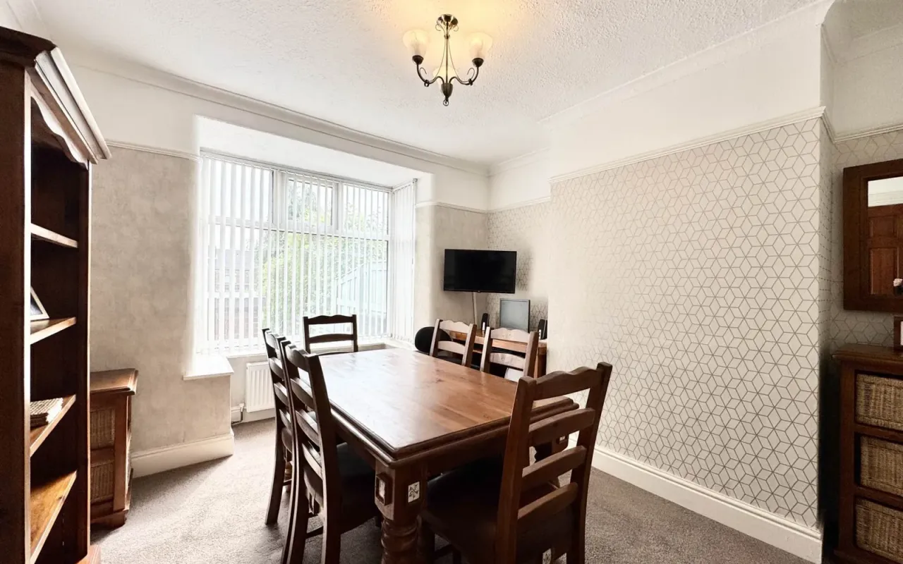 Prescot Road, St Helens, photo 5