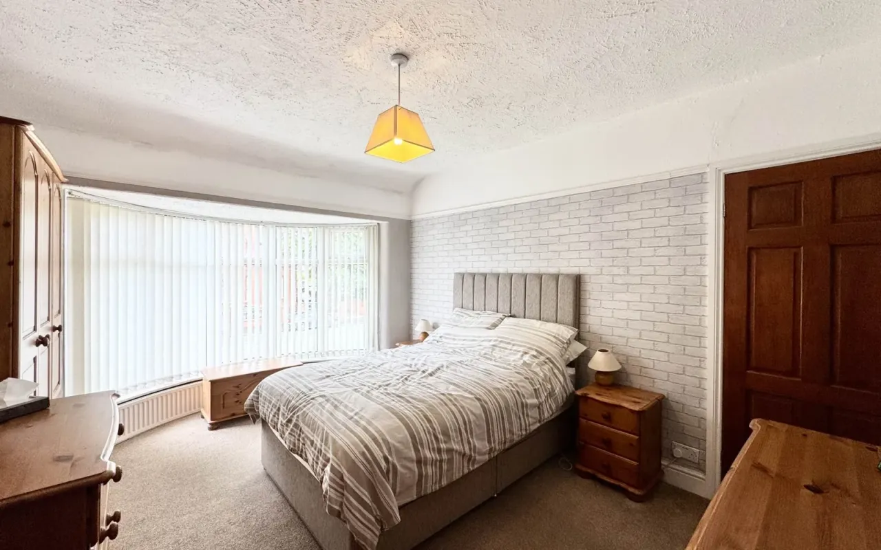 Prescot Road, St Helens, photo 14