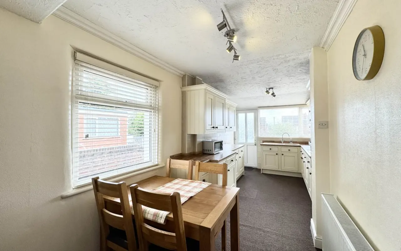 Prescot Road, St Helens, photo 7