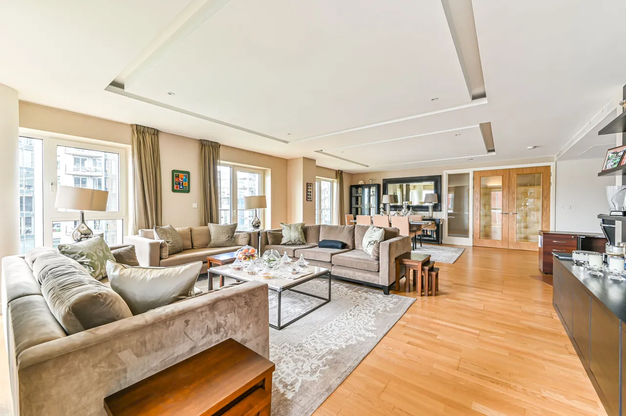 66 Spinnaker House, Battersea Reach, Juniper Drive, London, photo 2