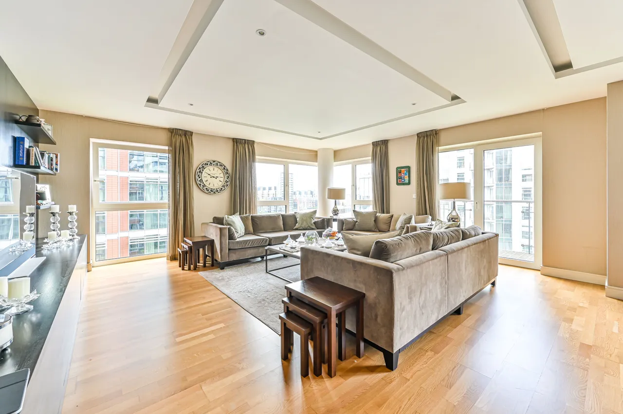 66 Spinnaker House, Battersea Reach, Juniper Drive, London, photo 3