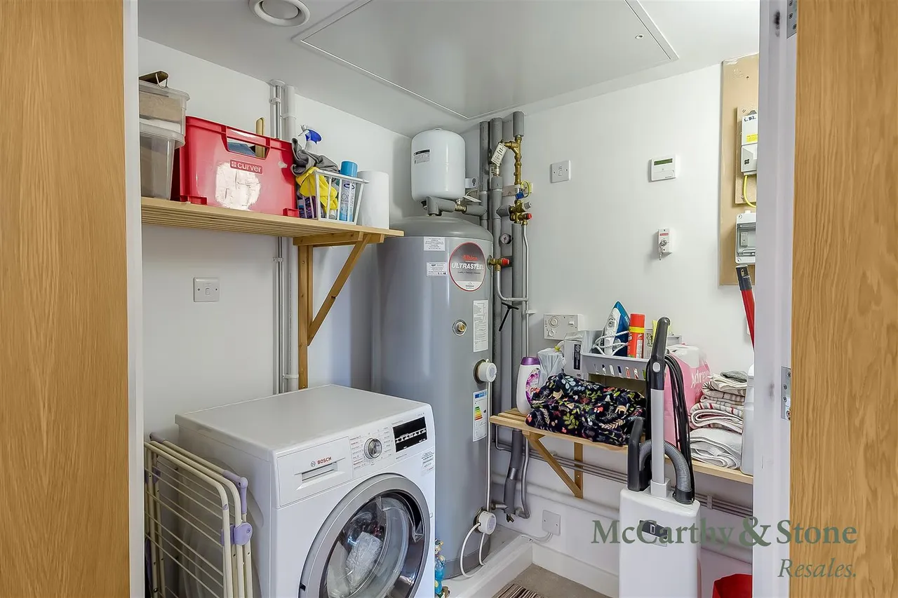Raglan Road, Frinton-On-Sea, CO13, photo 14