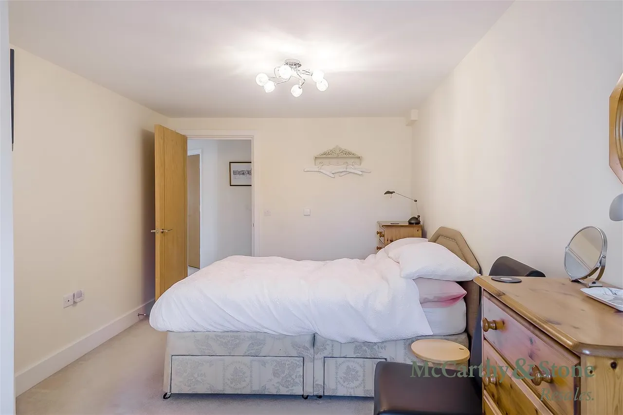 Raglan Road, Frinton-On-Sea, CO13, photo 10