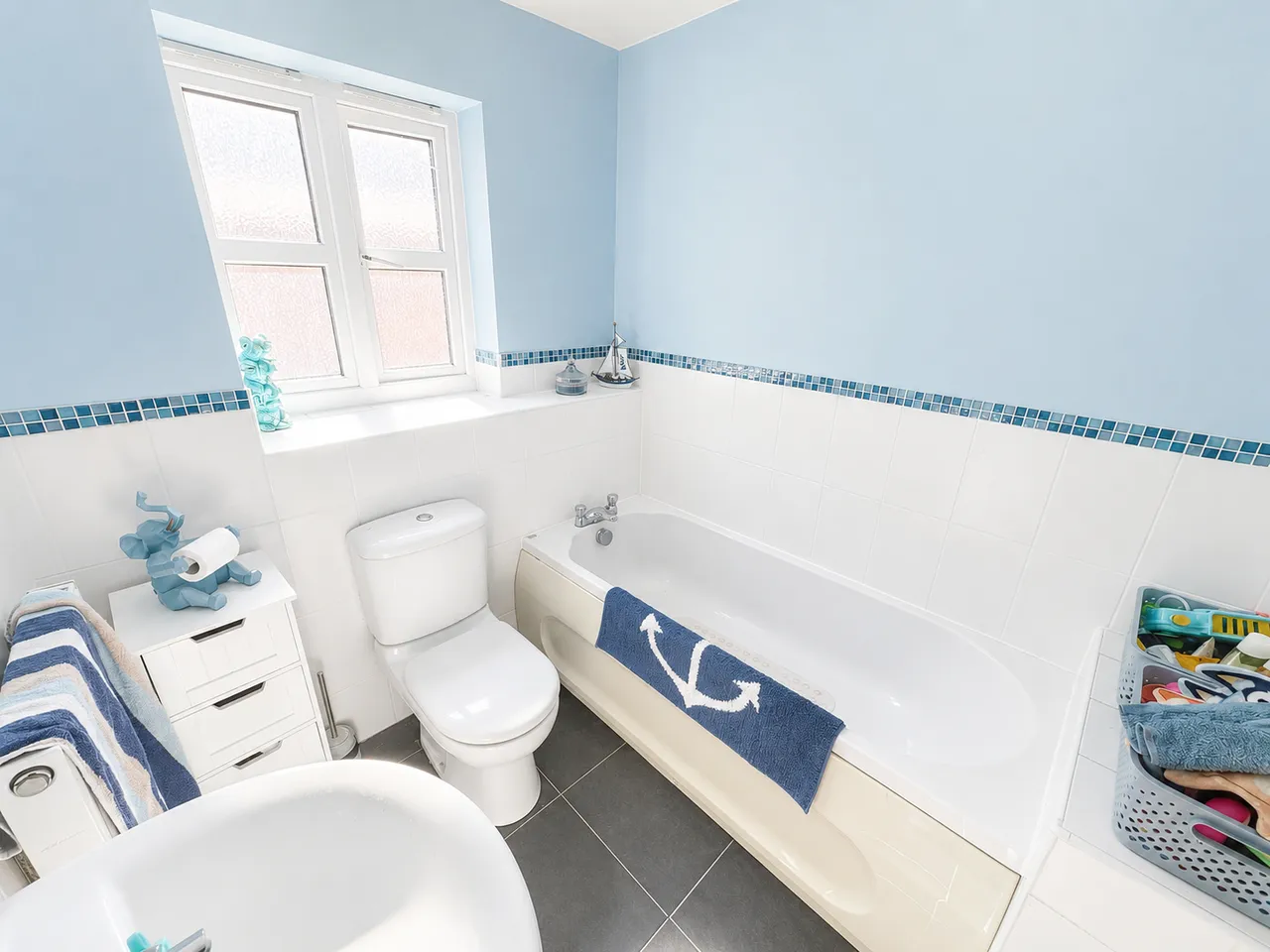 Cairns Close, Braunstone Town, LE3, photo 12