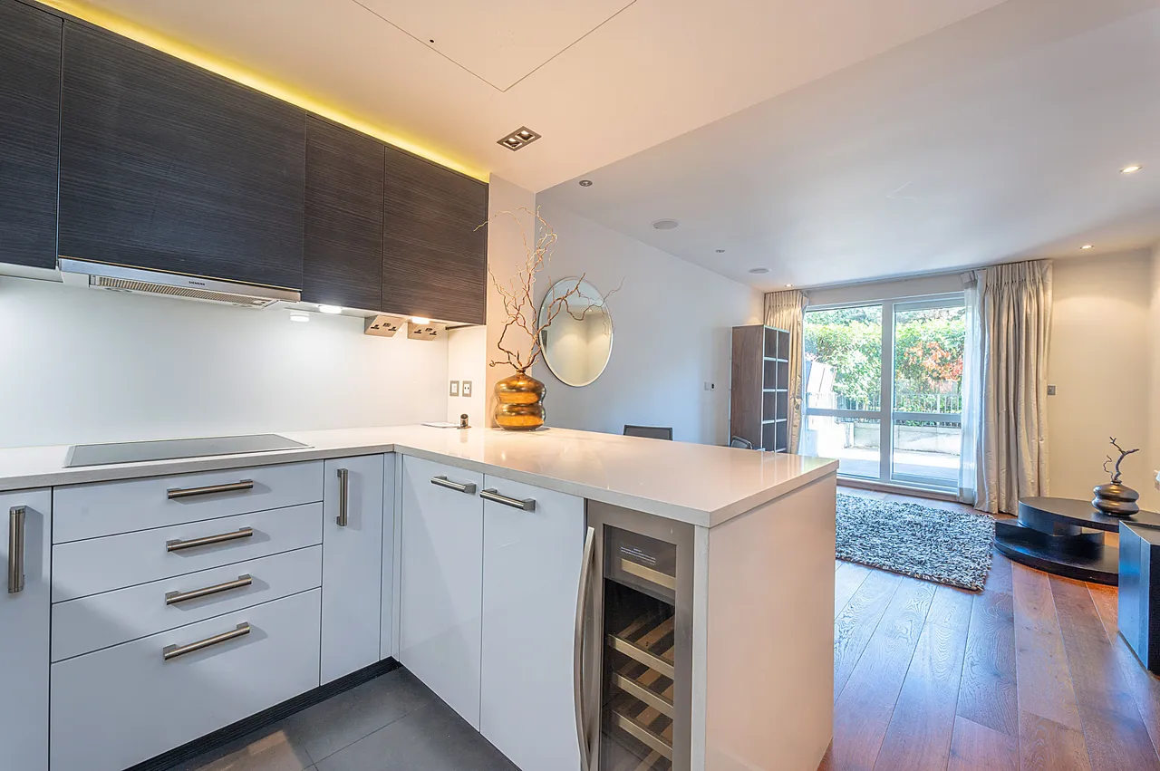 4 Doulton House, Chelsea Creek, 11 Park Street, London, photo 4