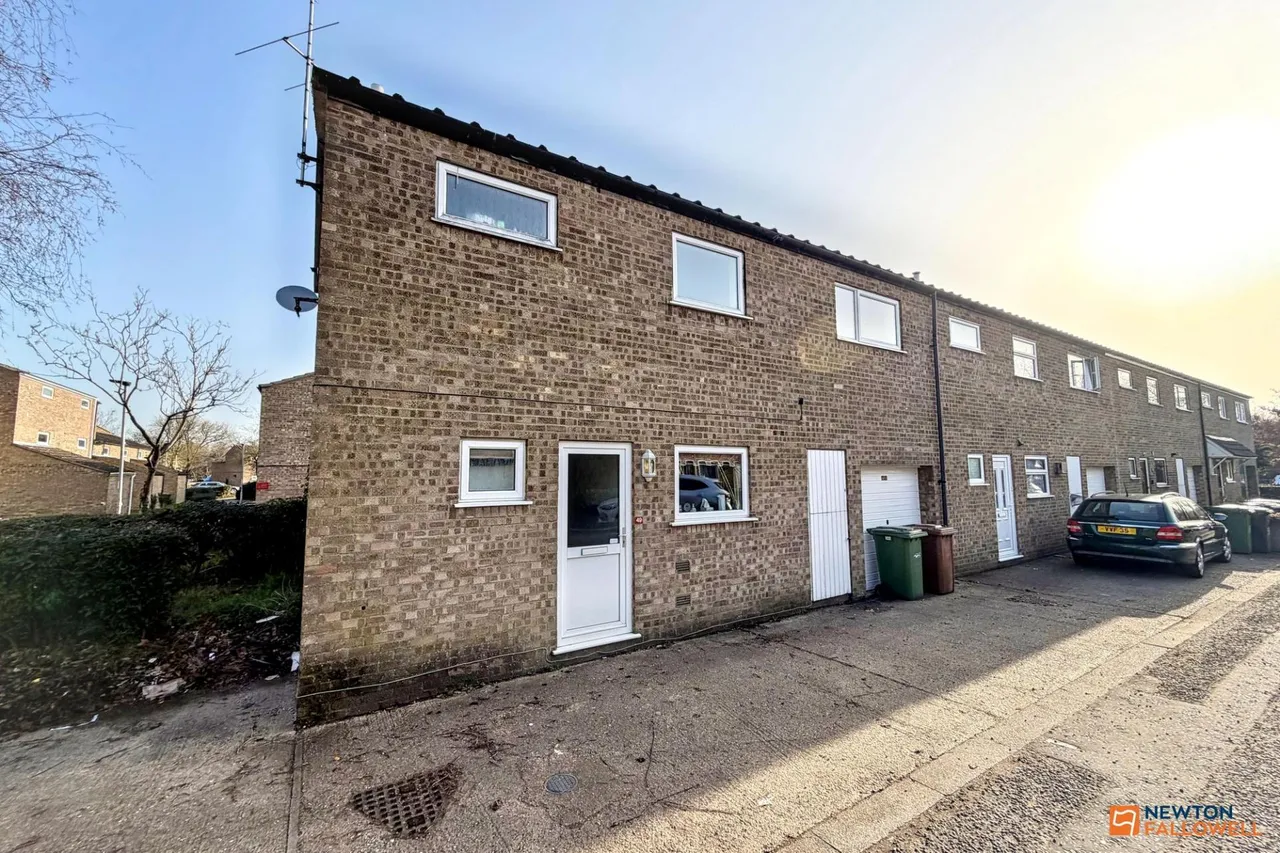 4 bed house for sale, Oxclose, Bretton, PE3