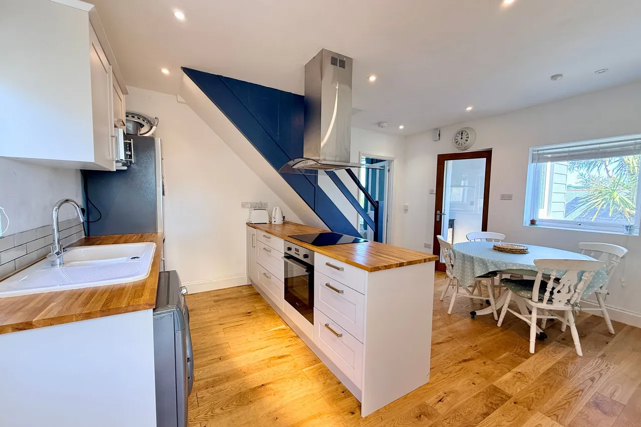 Tresillian Road, Falmouth, TR11, photo 5