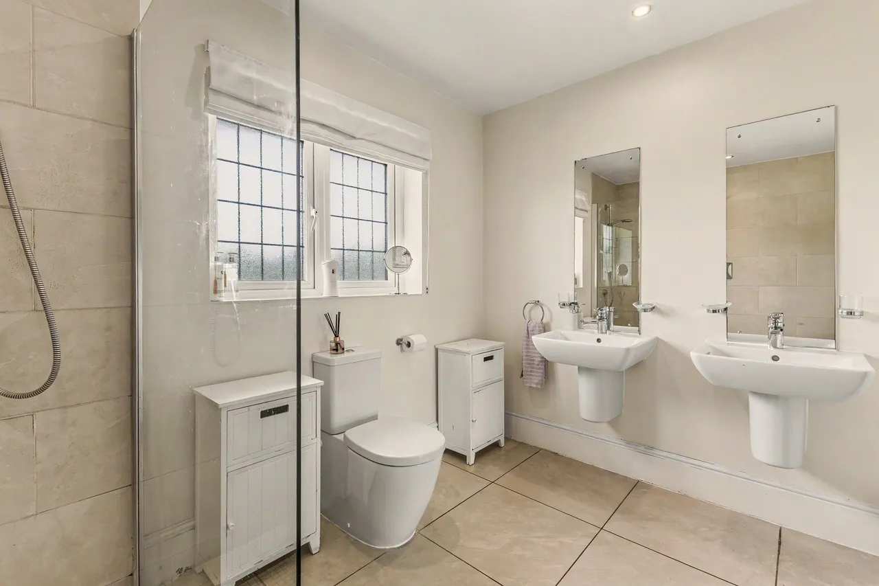 Lodge Park Drive, Evesham, WR11, photo 22