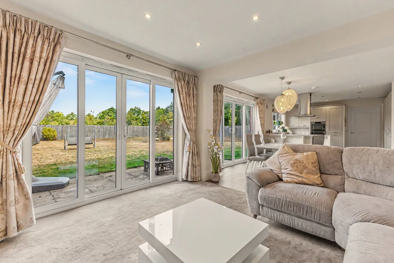 Lodge Park Drive, Evesham, WR11, photo 10