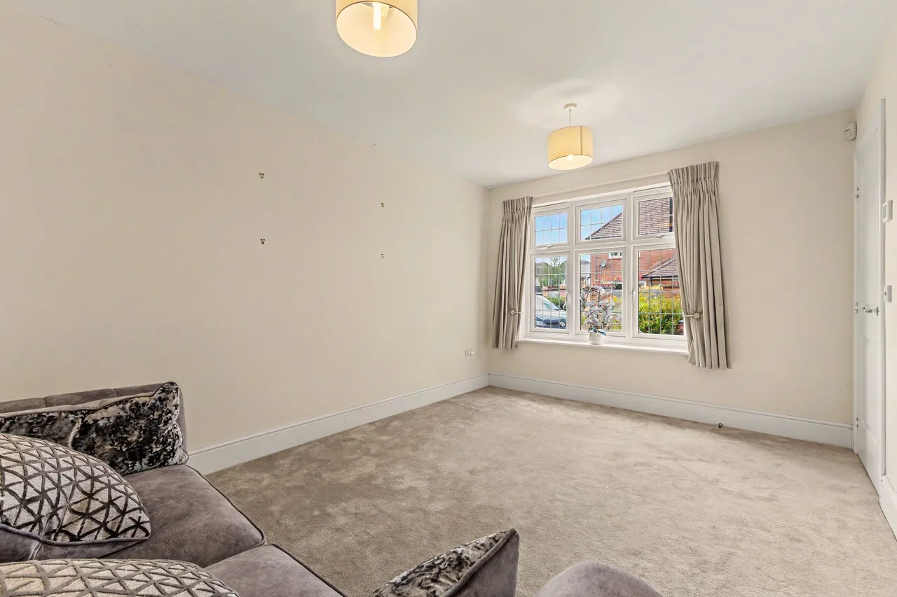 Lodge Park Drive, Evesham, WR11, photo 17