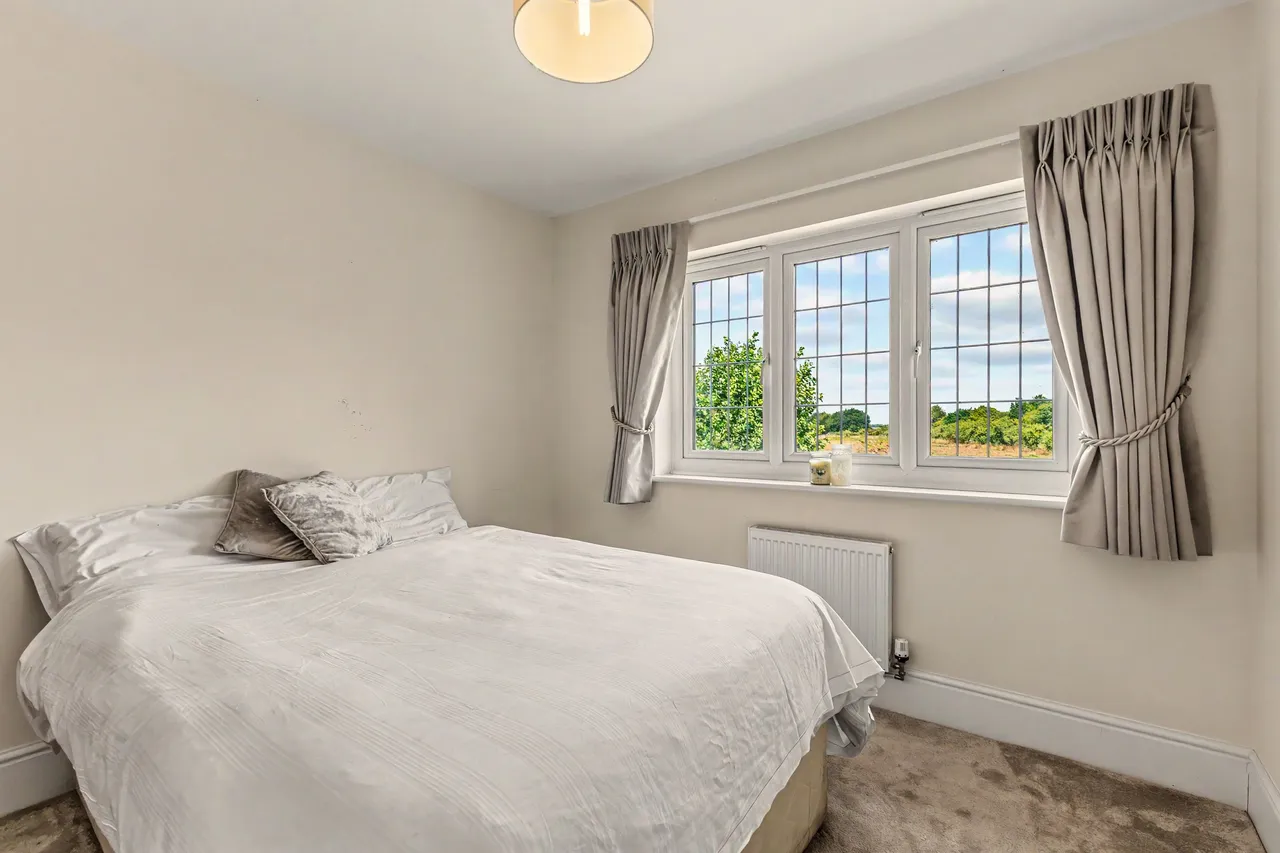 Lodge Park Drive, Evesham, WR11, photo 29