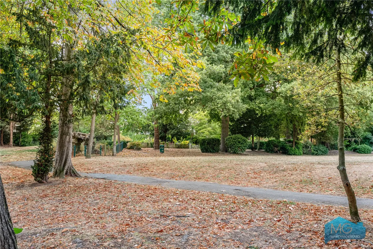 Leicester Road, Barnet, EN5, photo 27