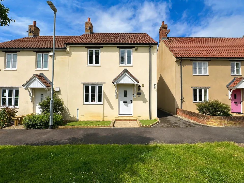 3 bed house for sale, Iris Way, Huish Episcopi