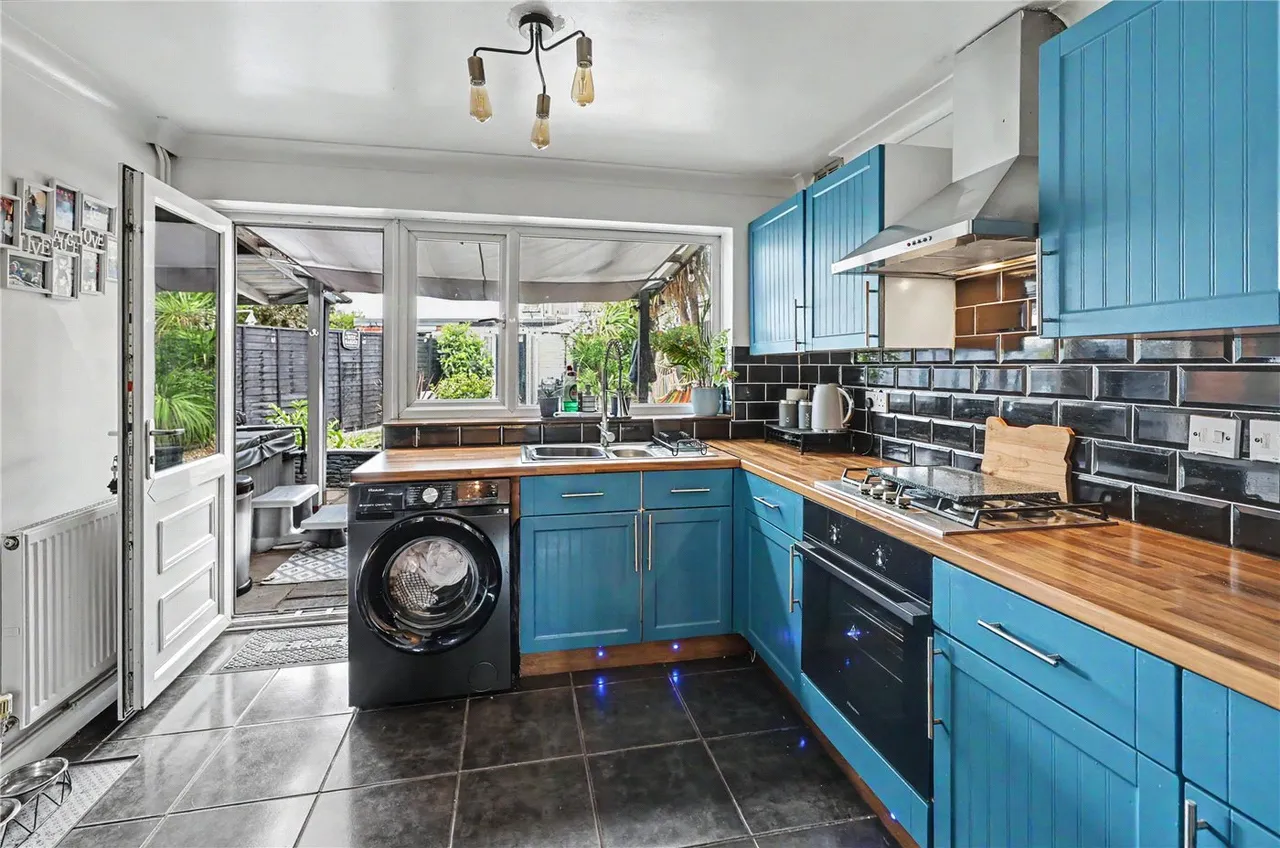 Boundary Road, Hellesdon, Norwich, Norfolk, NR6, photo 2