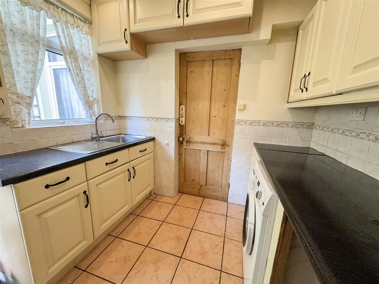 St. Thomas's Road, Hastings, TN34 3LQ, photo 18