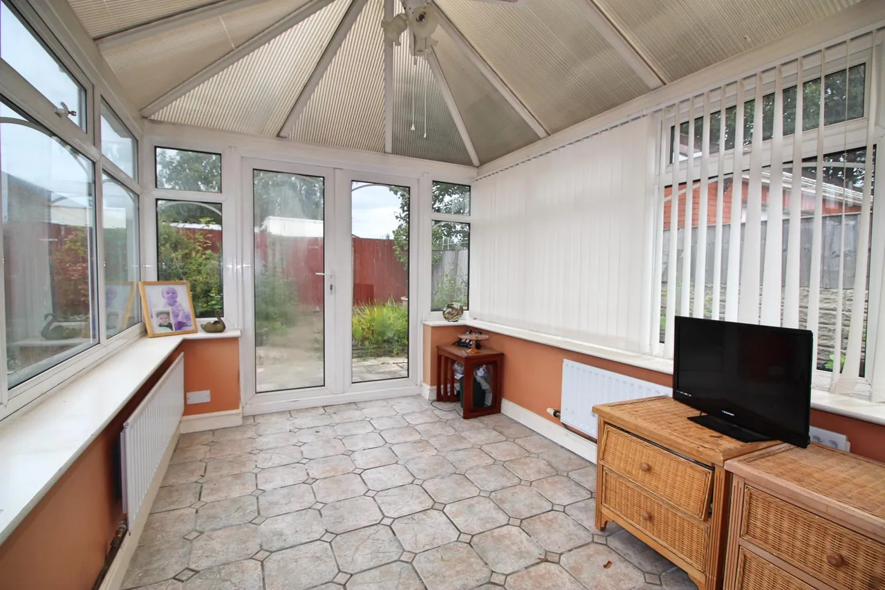 Lime Grove, Wigan, WN2, photo 18