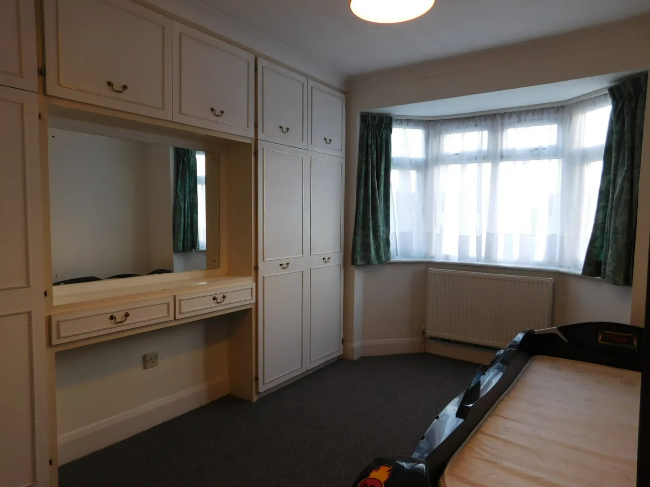 Crossmead Avenue, GREENFORD, Middlesex, UB6 9TY, photo 5