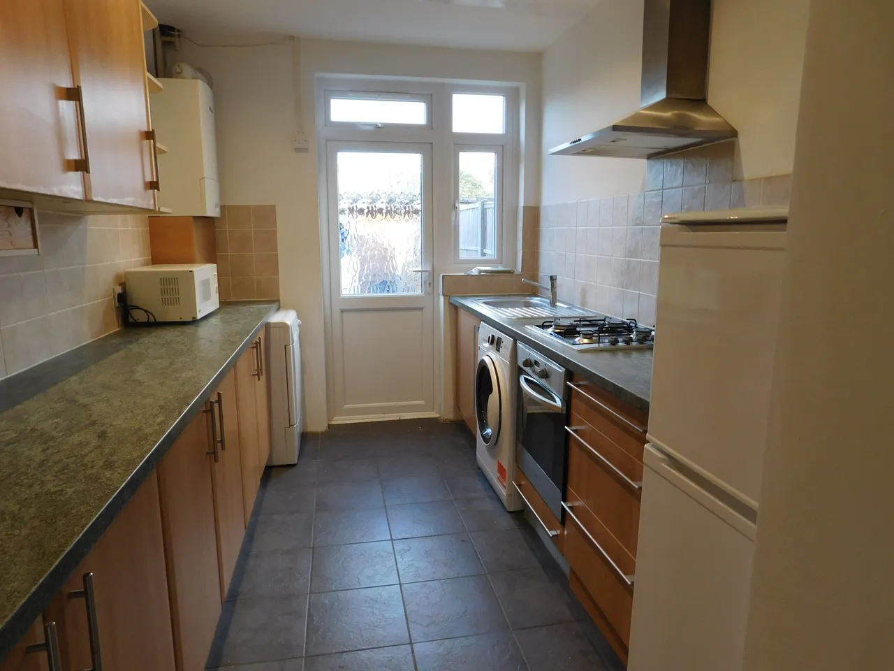 Crossmead Avenue, GREENFORD, Middlesex, UB6 9TY, photo 2
