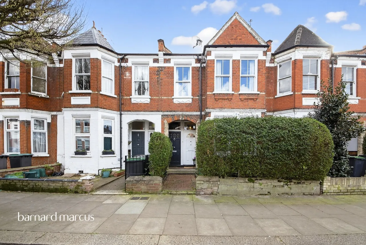 Lyndhurst Road, London, photo 12