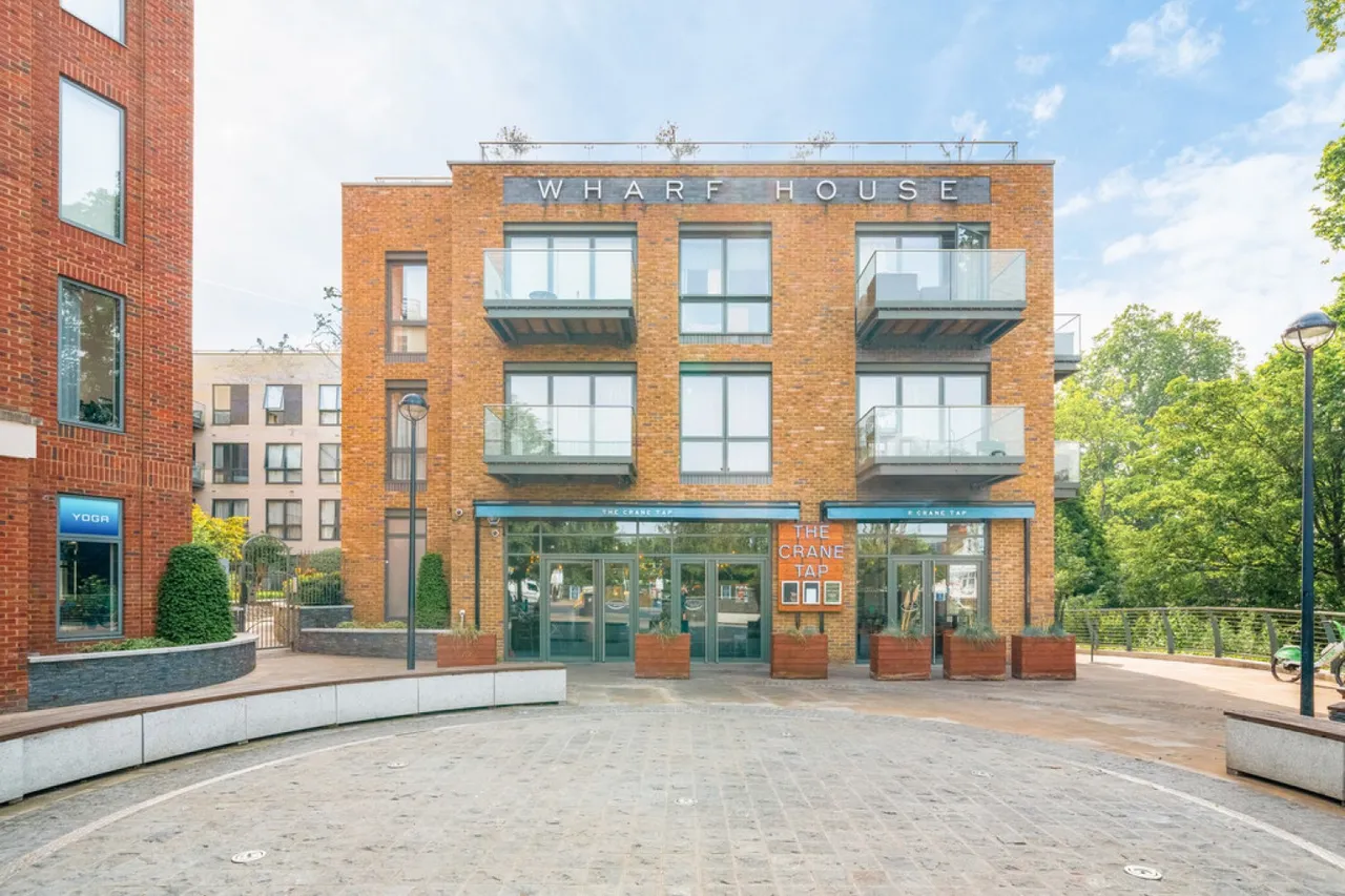 1 bed flat for sale — Wharf House, Twickenham