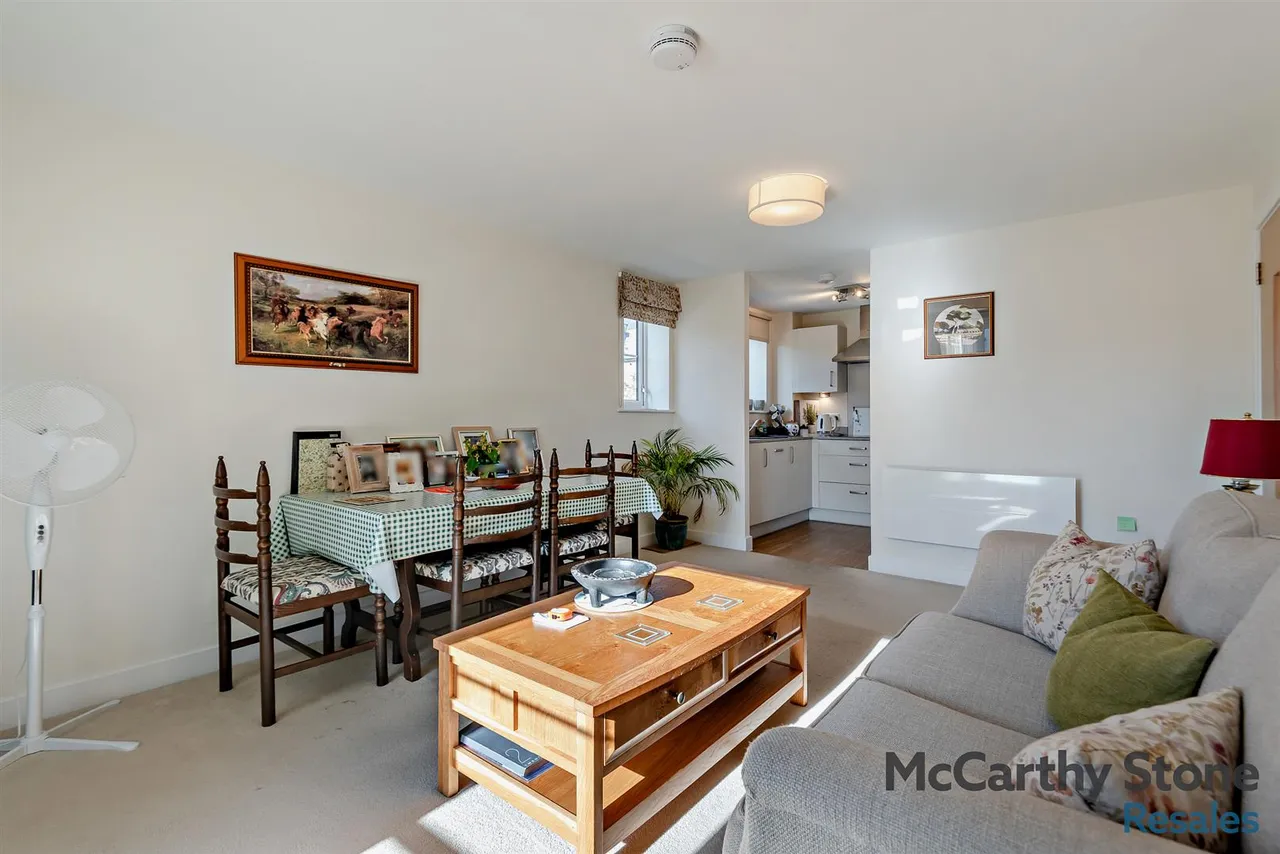 Orchard Lane, Alton, GU34, photo 3