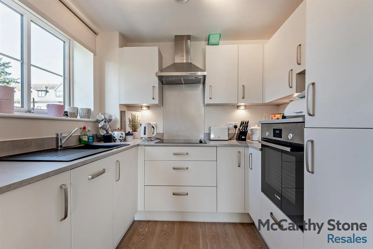 Orchard Lane, Alton, GU34, photo 13