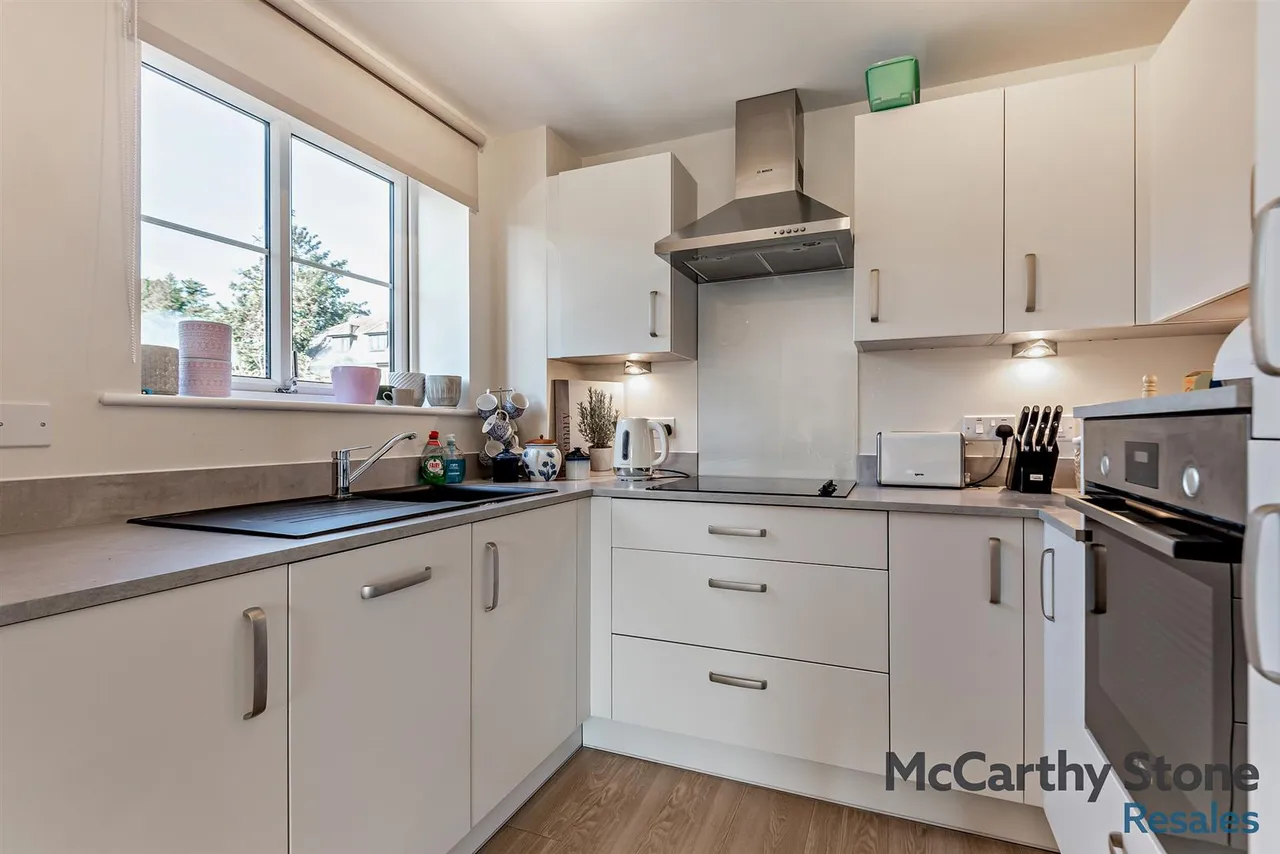 Orchard Lane, Alton, GU34, photo 4