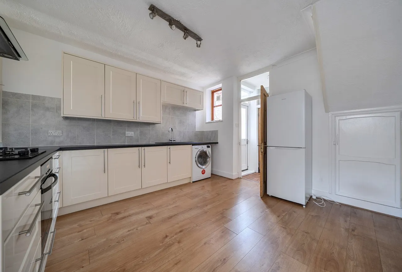 3 bed house for sale — Queens Road, Tunbridge Wells, TN4 9JY