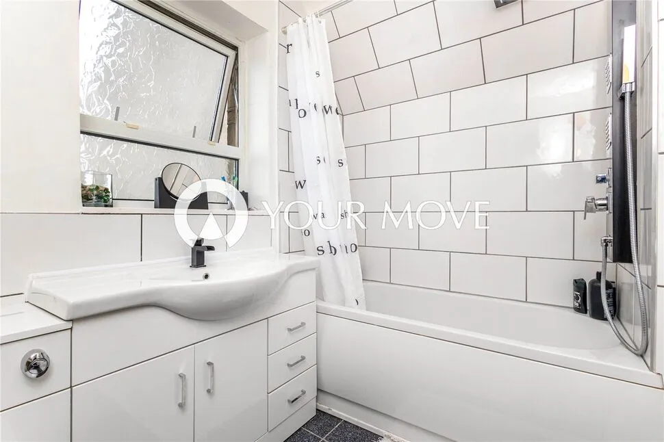 Moss Carr Road, Long Lee, BD21, photo 10