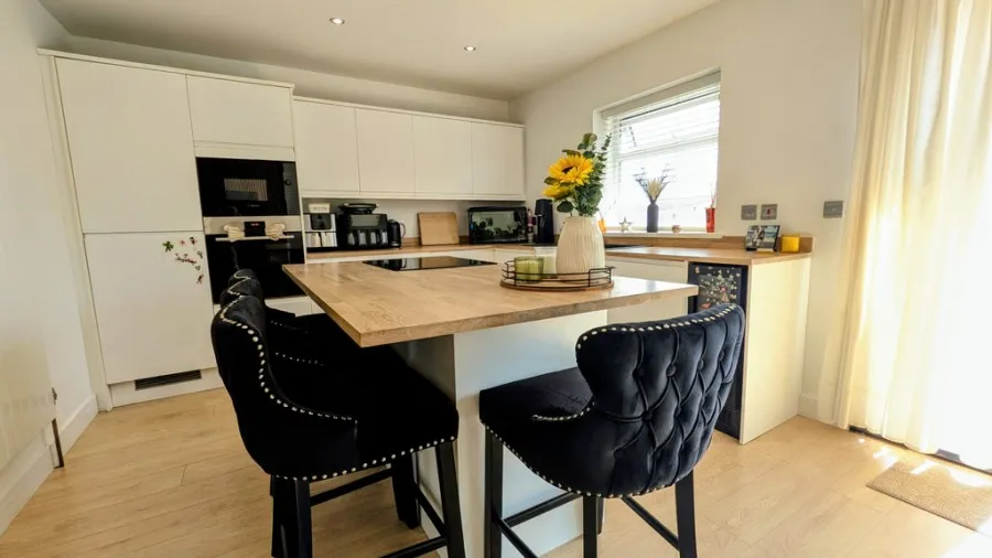 Worcester Close, Heolgerrig, photo 9
