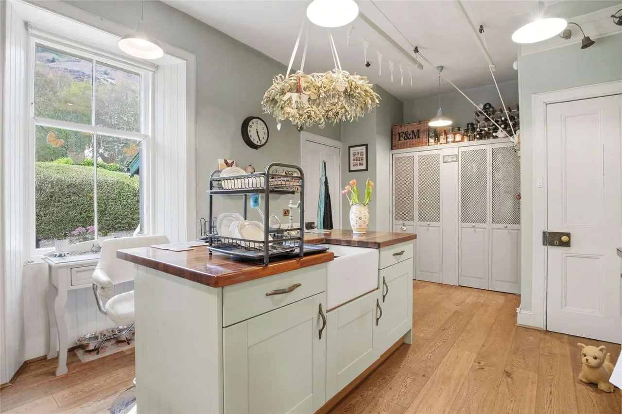 Creag Darach, Lochard Road, Aberfoyle, Stirling, FK8 3TD, photo 5