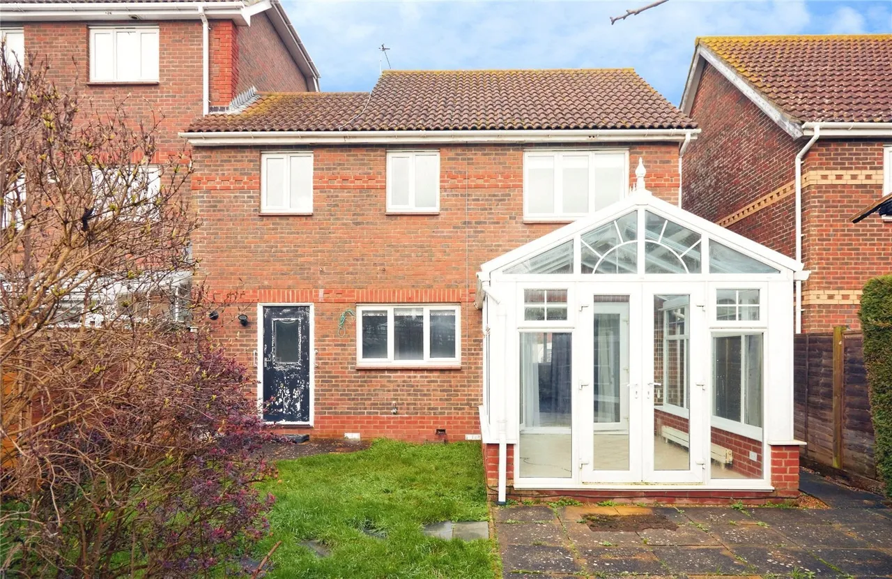 Jones Square, Selsey, PO20, photo 17