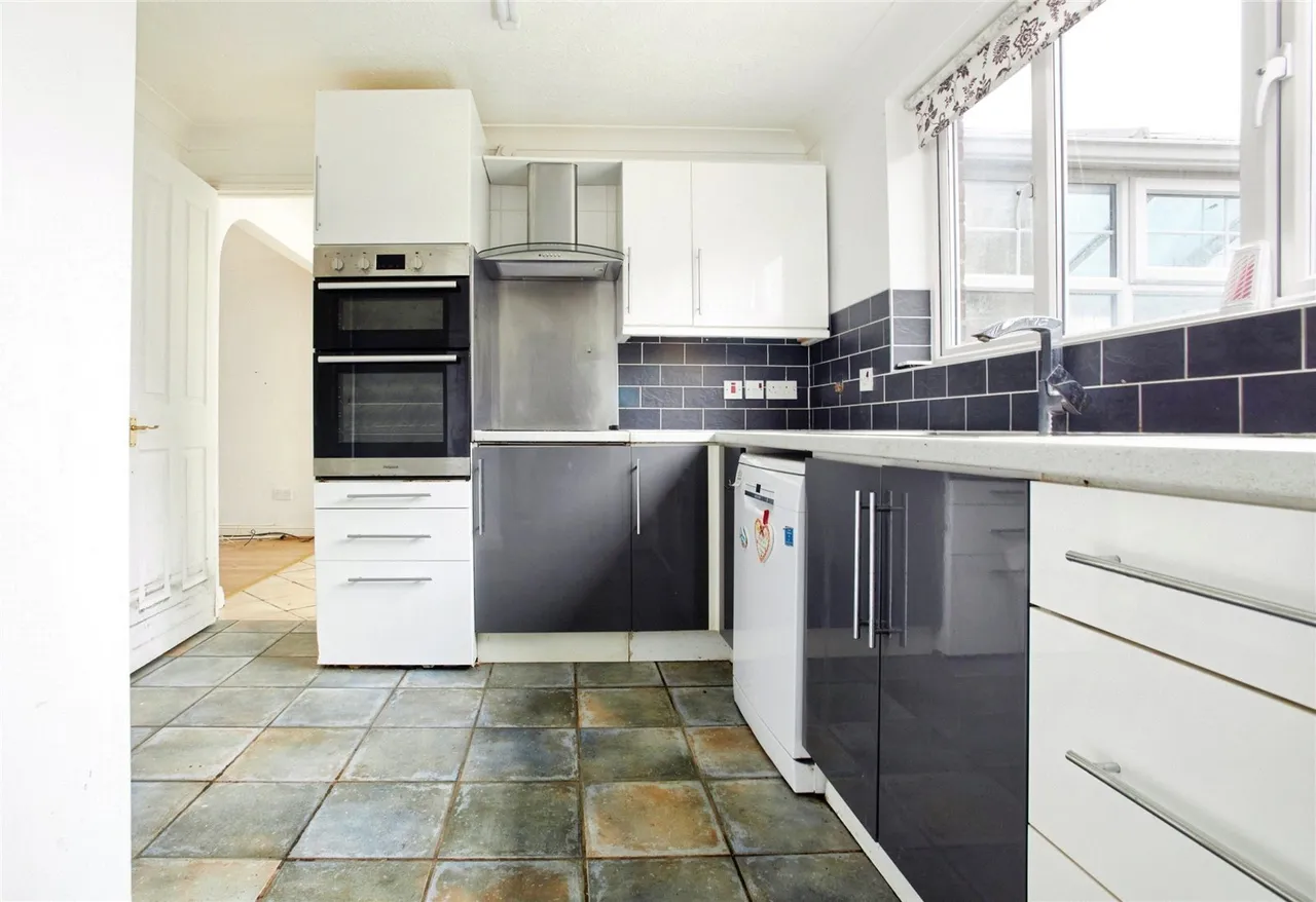 Jones Square, Selsey, PO20, photo 3