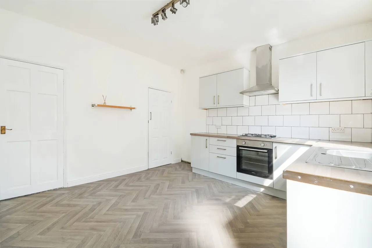 Scarsdale Road, Dronfield, photo 2