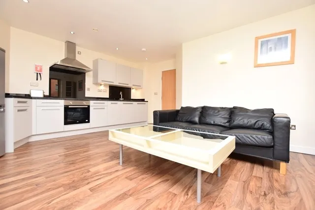 2 bed flat to rent — West One City, Fitzwilliam Street, S1 4JF