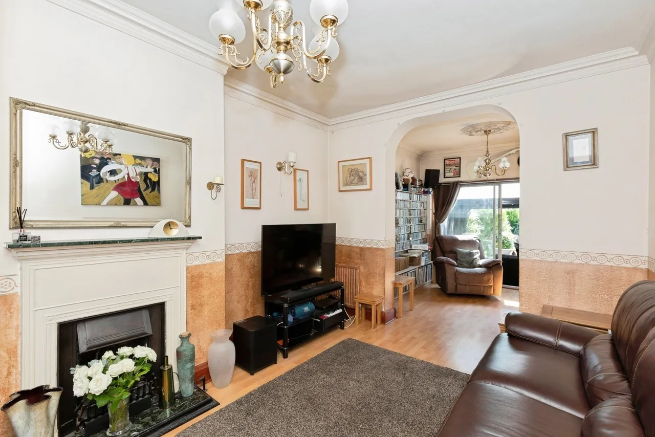 Brantwood Gardens, Ilford, IG4, photo 5