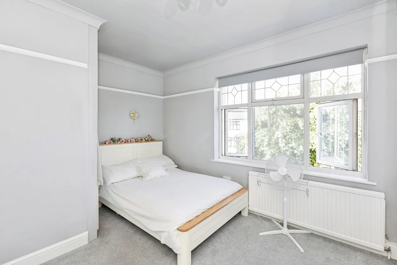 Brantwood Gardens, Ilford, IG4, photo 13