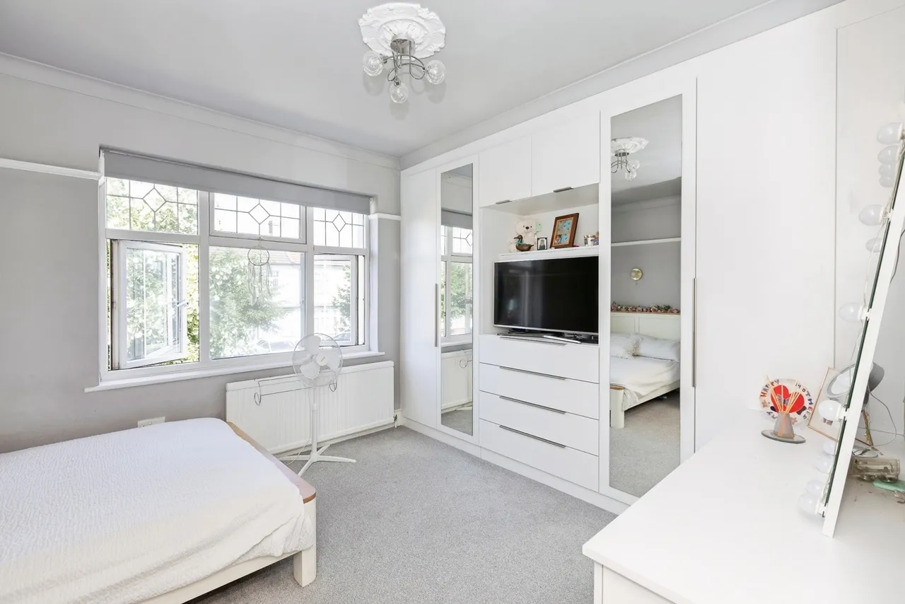 Brantwood Gardens, Ilford, IG4, photo 15