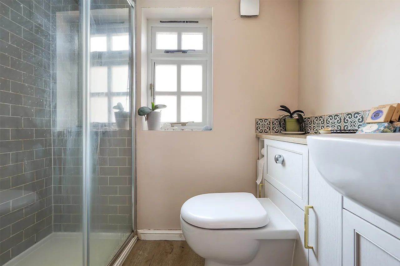 Coles Lane, Capel, RH5, photo 8