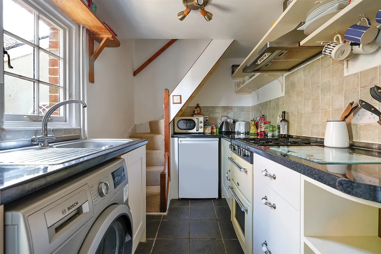 Coles Lane, Capel, RH5, photo 3