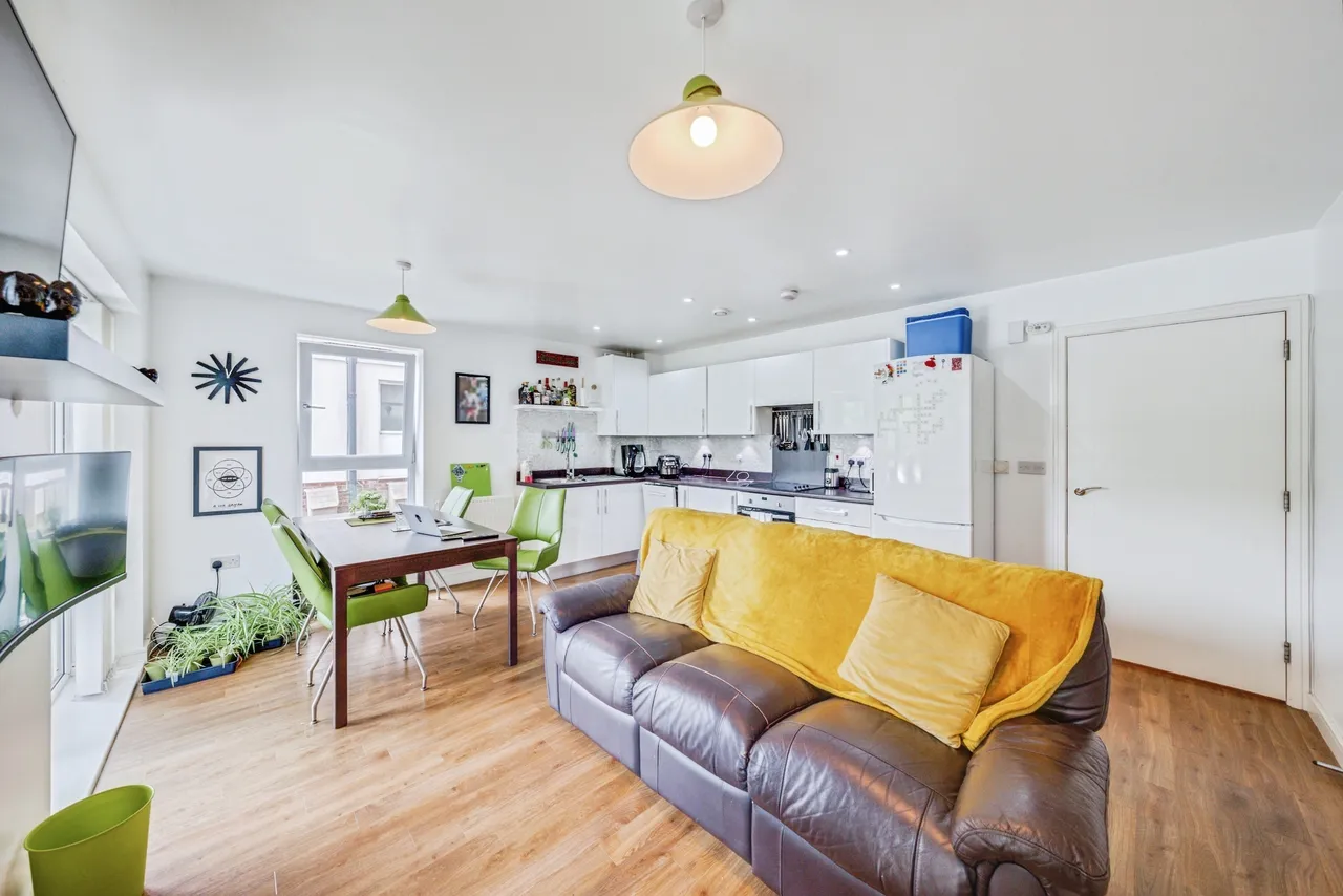 Alcock Crescent, Dartford, photo 6