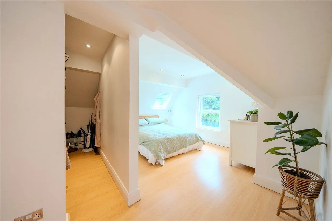 Old Park Road, Roundhay, LS8, photo 19