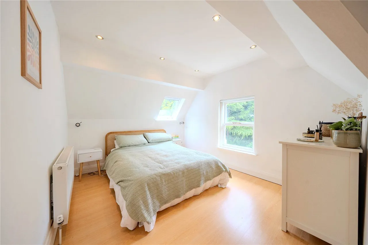 Old Park Road, Roundhay, LS8, photo 18